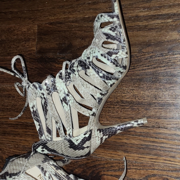 🤎Nine West Ambroseo Lace Up Sandals🤎Size 8.5 - Picture 5 of 12